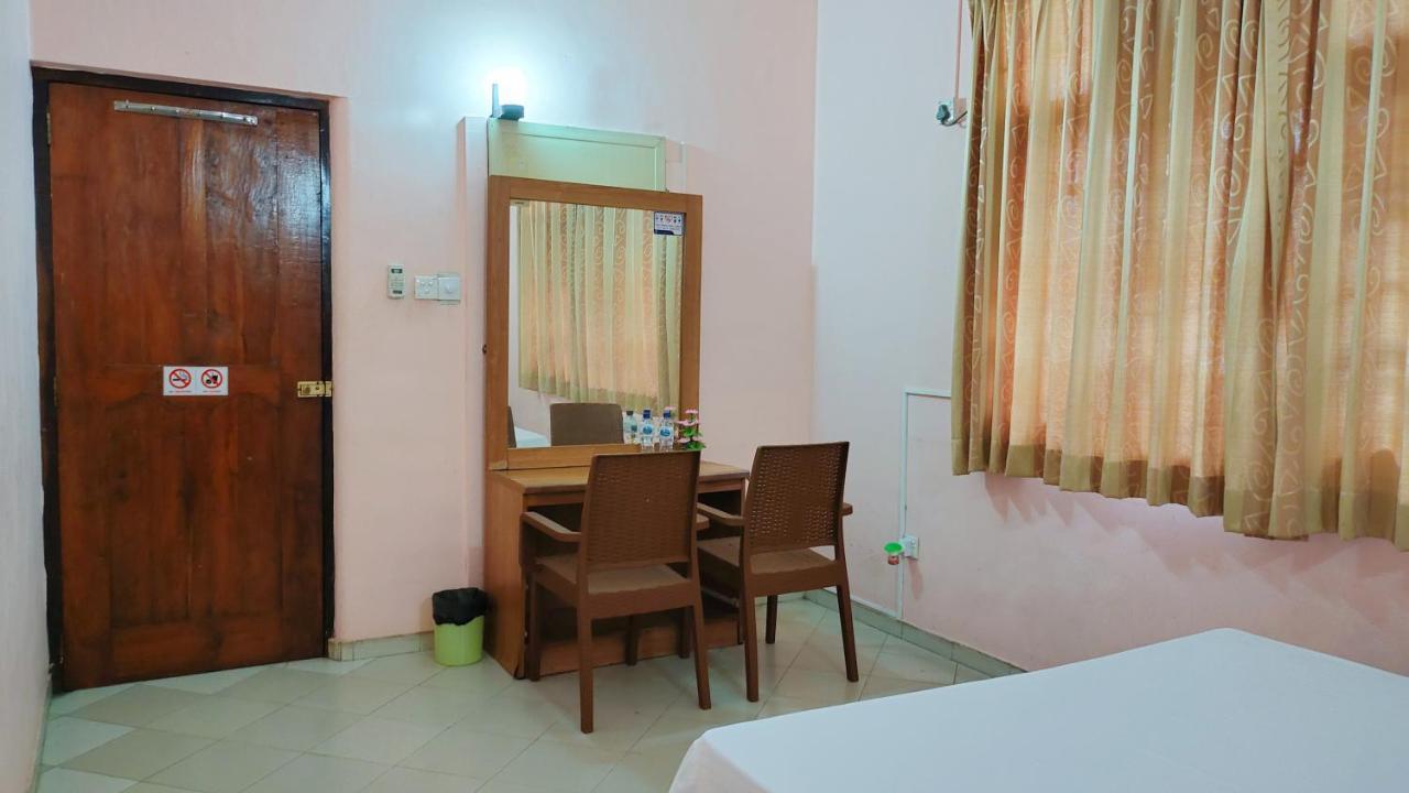 Airport Residence Inn Katunayaka Exterior foto